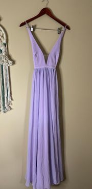 Fame & Partners V Neck Gown Criss Cross Back Maxi Bridesmaid Dress Lavender Lilac Size 2