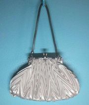 Nicole Lee Collection Silver Cloth Purse Silver Metal Chain Kisslock Clasp Top