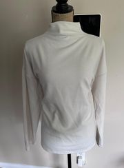 Women’s White Sweater turtleneck 