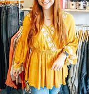 Women’s Mustard Yellow Embroidered Boho Elastic Waist Faux Wrap Top Size L NEW