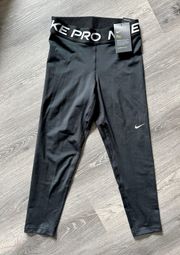 Nike pro cropped leggings