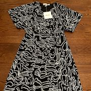 Brand New (NWT)  Short Sleeve Burnout Wrap Dress (Size 8)