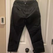 Jennifer Lopez black capri jeans size 12