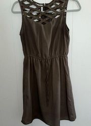 STUDIO Y SIZE SMALL SUMMER DRESS BROWN/GREEN CUT OUTS ON NECKLINE SLEEVELESS