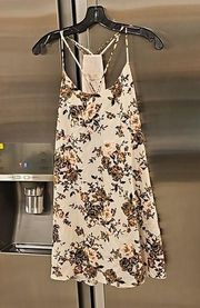 💕LUCY LOVE💕 Cassie Mini Dress ~ Floral Print Medium NWOT