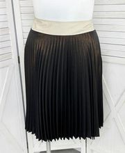 Karen Millen Shimmer Pleated Skirt Metallic Bronze Black Size 12 Knee Length