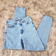 Lizwear by Liz Claiborne Vintage High Rise Light Wash Straight Leg Jeans Size 8