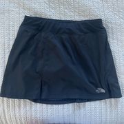 The north face black skirt woman’s size small pleaded skirt built in spandex