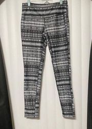 Mondetta striped gray yoga pants with zipper on waist on backside for money, pho