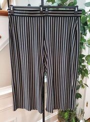 Chaps Women's Black White Polyester Straight Leg Pull On Capri Pant Size 2XL