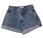 Abercrombie & Fitch 80s Mom Short Size 4 27 Ultra High Rise Acid Wash Blue Pleat