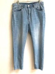 Blank NYC high waisted straight leg light wash denim jeans 30