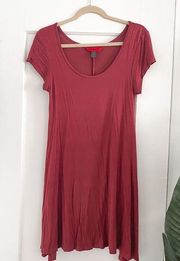 Hot kiss // Burgundy t shirt dress