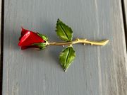 Gorgeous Vintage Rose Flower Brooch Gold Tone W Red & Green Enamel