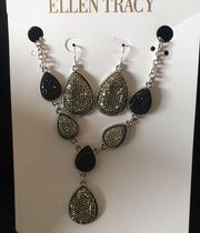 New Shiny Silver & Black Necklace w earrings set