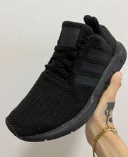 Adidas Swift Run J ‘Triple Black’