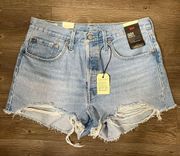 NWT  501 High Rise Button Fly Denim Jean Shorts | Size 31