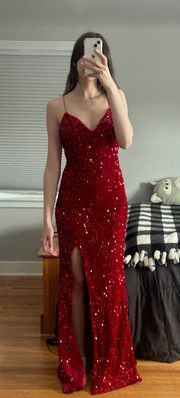 Berlinnova sparkly red prom dress