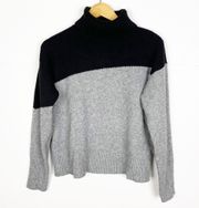 Lorena Color block Sweater Turtleneck Size Small