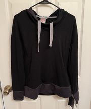 Cabela’s NWT Avalanche Black Mahatta Hoodie