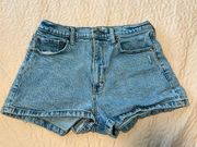 Abercrombie and Fitch. High waisted mom shorts. Size 28