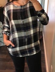 Sophie Rue plaid flannel tunic blouse with pockets