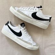 Nike Blazer Low ‘77 White Black Shoe size 7