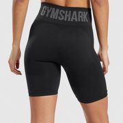 Gymshark Flex Cycling Shorts in Black, Small