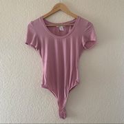 Planet Gold Round Neck Short Sleeve Pink Bodysuit Size M