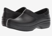 Crocs black Neria pro ll clogs slip resistant size 11