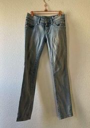 Miss me skinny light wash jeans size 28