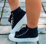 Black fashion Sneakers 