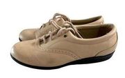 DR SCHOLLS Beige Comfort Shoes Sz 8