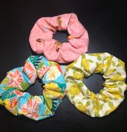 3  scrunchies