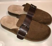 Old Navy Women’s Faux Leather Suede Buckle Detail Chestnut Clog Shoes