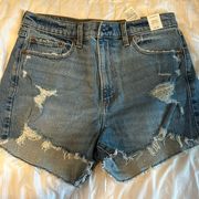 NWT - A&F - High Rise Mom Short