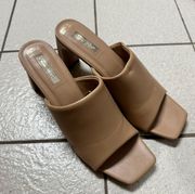 Tan Heels Size 8.5