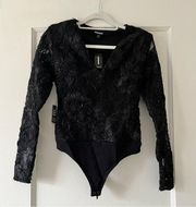 EXPRESS  Black Rosette Floral Crochet Deep V Neck Long Sleeve Bodysuit XSmall NWT