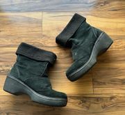 Crocs black suede boots 10