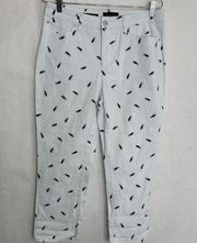 Charter club white seahorse carpri pants size 8