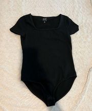 Short sleeve bodysuit