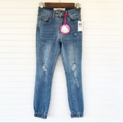 NWT Dollhouse distressed skinny jeans