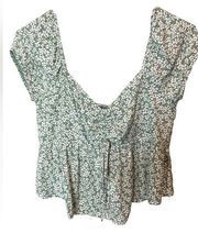 Green floral cropped blouse. Size small!