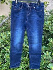 PAIGE Roxie Capri Jeans. Medium Wash. Size 25. Excellent condition.