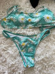 SheIn Green daisy bikini set