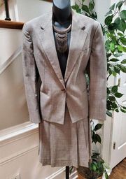 Jos.A.Bank Women's Gray Polyester Single Breasted Blazer & Skirt 2 Pc's Suit 14