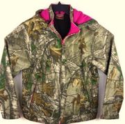 COPY Camouflage with pink faux fur inside zipper and hoodie approx 25 pit to pit