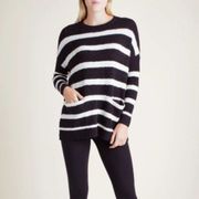 Kensie  Stripped Cozy Sweater Black and White M/L