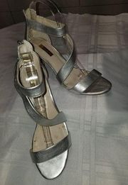 Louise Et Cie Lo-Hilio Women's Silver Leather Strap Sandal Heels Shoes US 8.5 M