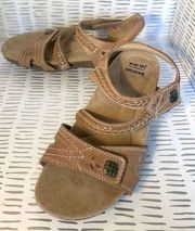 Bosk Benson Sandals Size 6.5